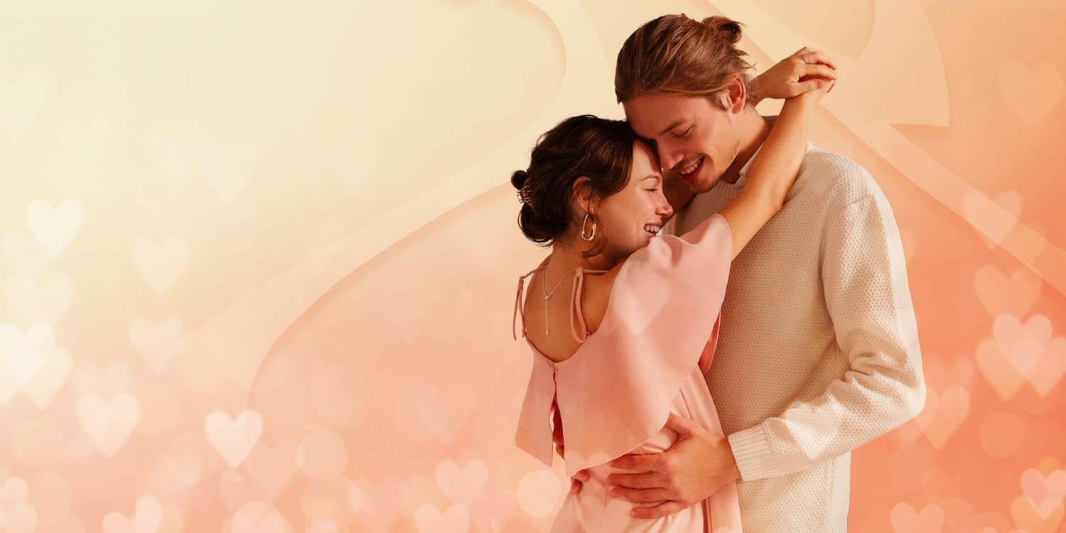 Tânăr cuplu îndrăgostit în călătoria dansului